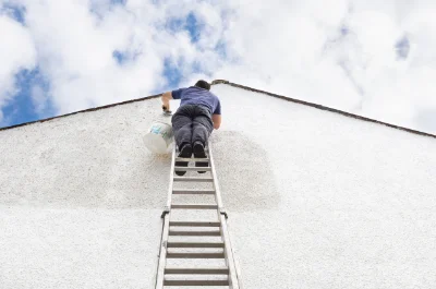 Peinture extérieure à Calzan — façades et ravalement